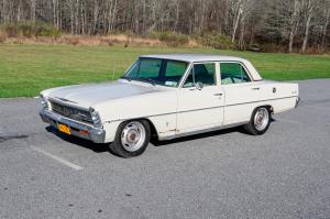 Chevrolet Chevy II Nova Sedan 1966 года
